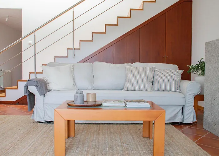 Just Like - Casa Dos Pinheiros 카민하