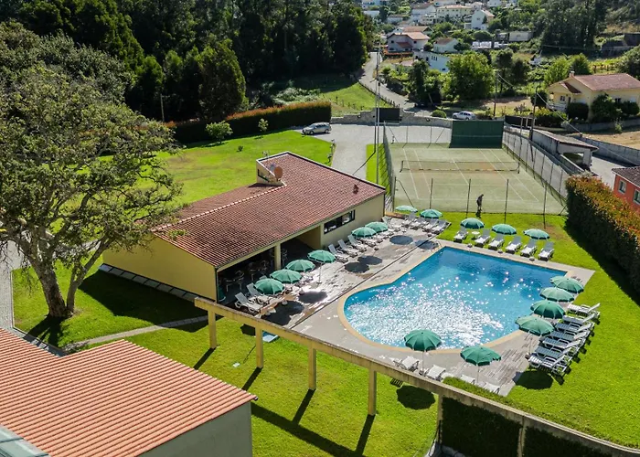 Just Like - Casa Dos Pinheiros * Каминья